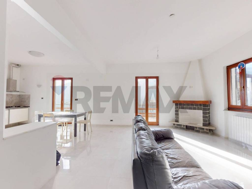 casa indipendente in vendita a Ceranesi in zona Paravanico