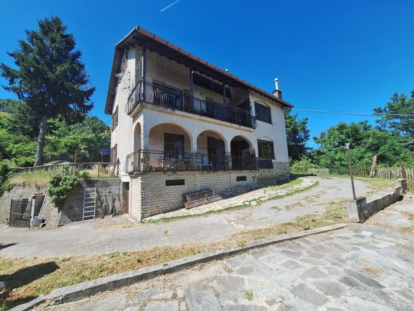 casa indipendente in vendita a Ceranesi