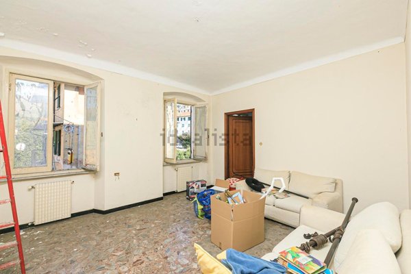 appartamento in vendita a Ceranesi in zona Ferriera