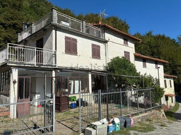 casa indipendente in vendita a Ceranesi in zona Torbi