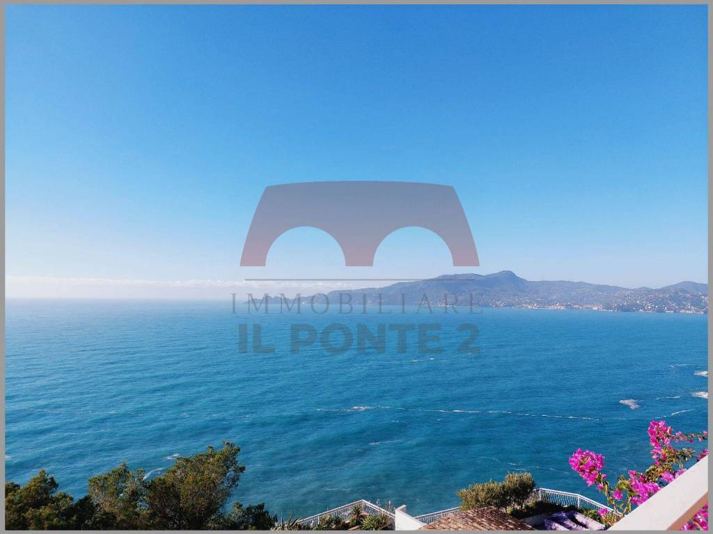 appartamento in vendita a Chiavari in zona Sant'Andrea di Rovereto
