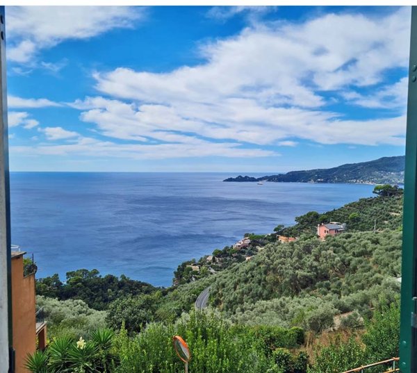 appartamento in vendita a Chiavari in zona Sant'Andrea di Rovereto