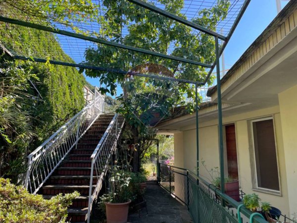 casa indipendente in vendita a Chiavari in zona Sant'Andrea di Rovereto
