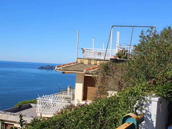 casa indipendente in vendita a Chiavari in zona Sant'Andrea di Rovereto