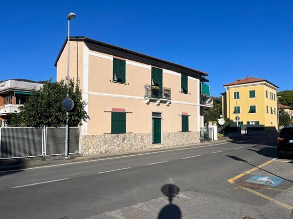casa indipendente in vendita a Chiavari