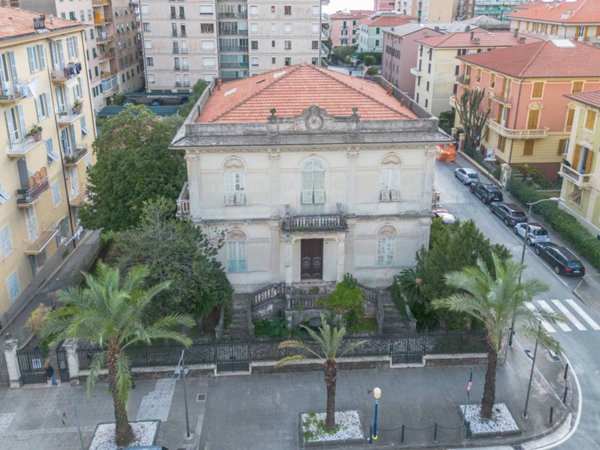 casa indipendente in vendita a Chiavari