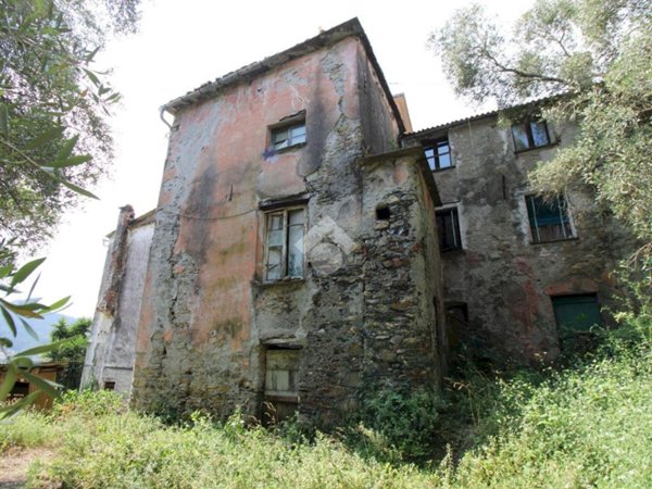 rudere in vendita a Chiavari in zona Caperana