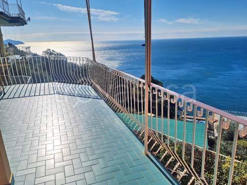 appartamento in vendita a Chiavari in zona Sant'Andrea di Rovereto