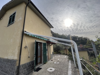 casa indipendente in vendita a Chiavari