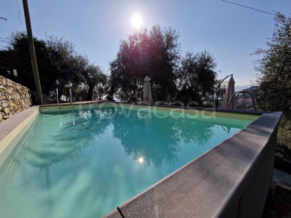 casa indipendente in vendita a Chiavari