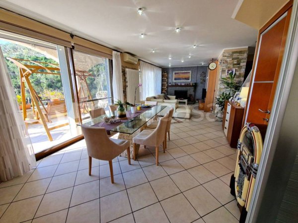 casa indipendente in vendita a Chiavari