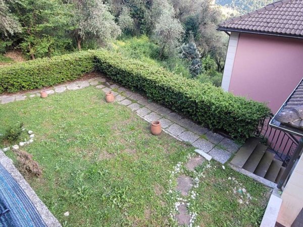 appartamento in vendita a Chiavari in zona Sanguineto