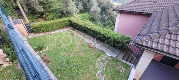 appartamento in vendita a Chiavari in zona Sanguineto