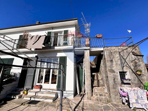 casa indipendente in vendita a Chiavari in zona Caperana