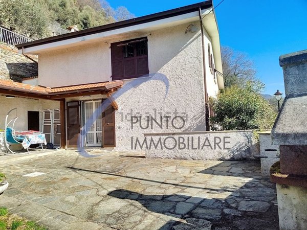 casa indipendente in vendita a Chiavari
