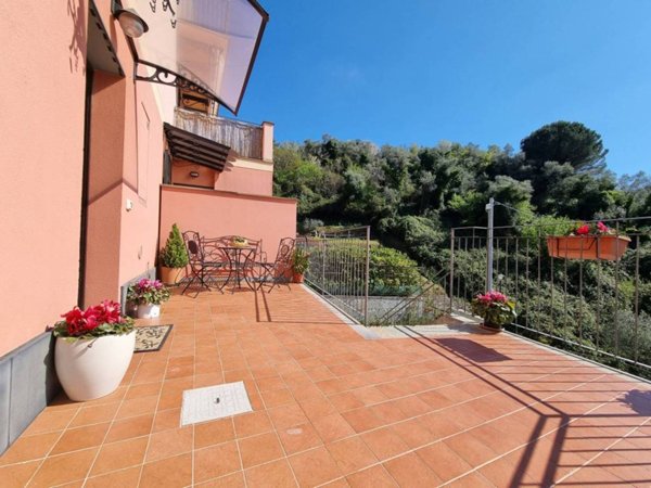 appartamento in vendita a Chiavari in zona Sanguineto