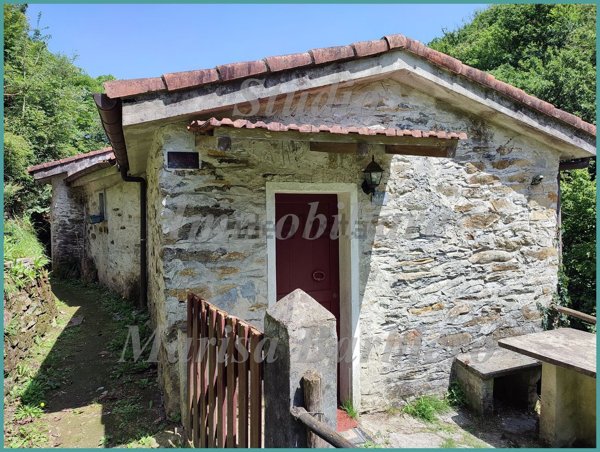 casa indipendente in vendita a Chiavari