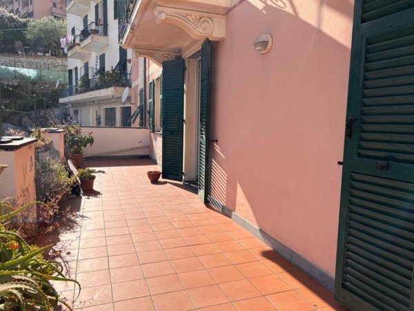 appartamento in vendita a Chiavari in zona Caperana