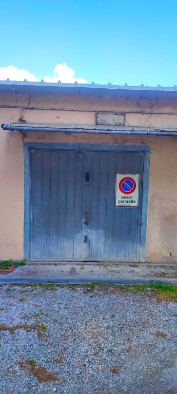 locale di sgombero in vendita a Chiavari