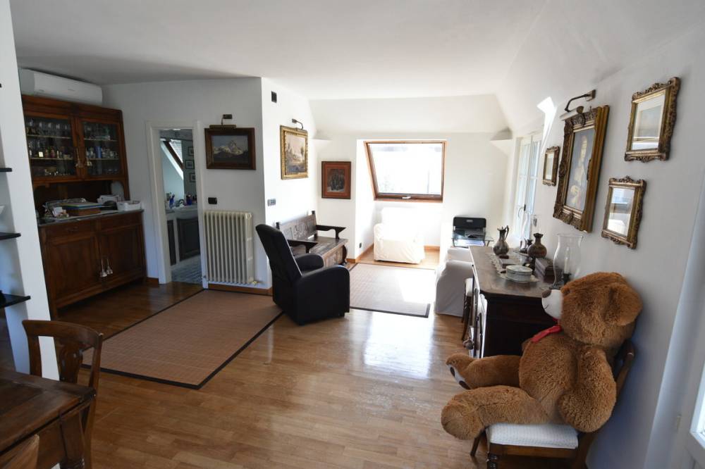 casa indipendente in vendita a Chiavari