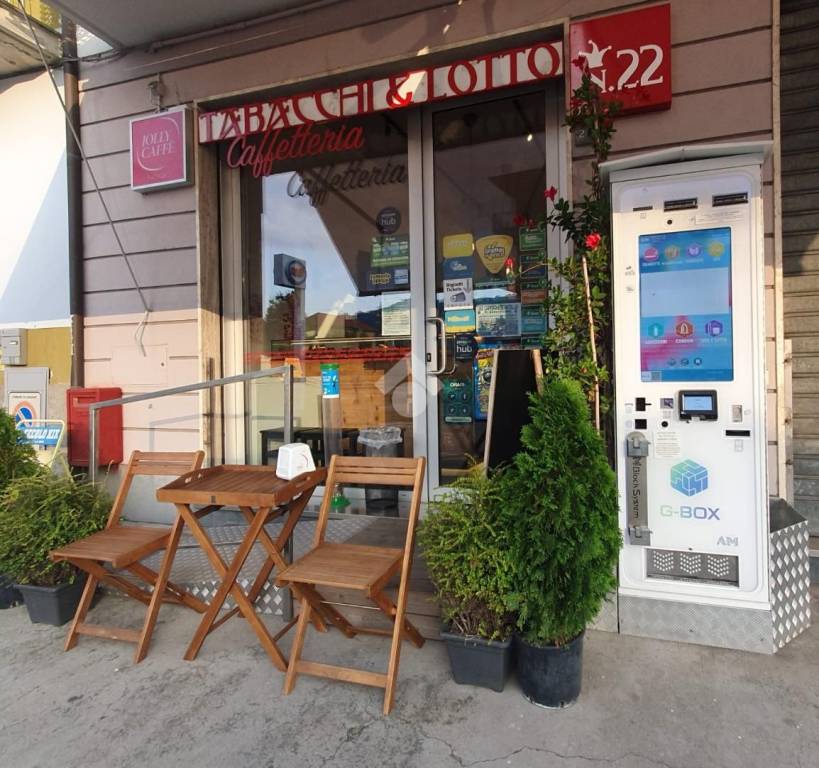 negozio in vendita a Chiavari in zona Caperana