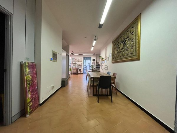 locale commerciale in vendita a Chiavari