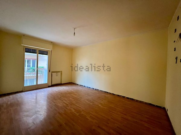 appartamento in vendita a Chiavari in zona Caperana
