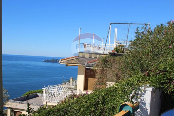 casa indipendente in vendita a Chiavari in zona Sant'Andrea di Rovereto