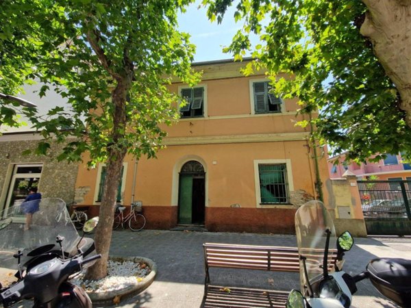 casa indipendente in vendita a Chiavari