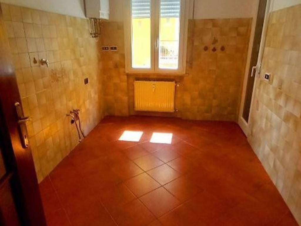 appartamento in vendita a Chiavari in zona Caperana