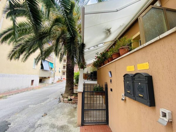 casa semindipendente in vendita a Chiavari