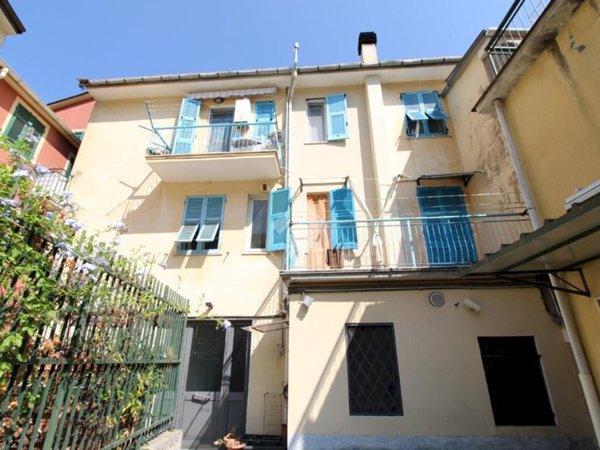 appartamento in vendita a Chiavari in zona Caperana