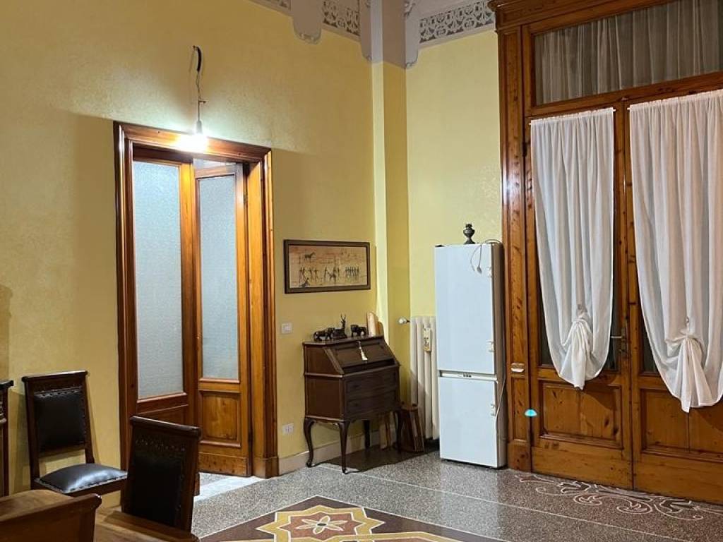 appartamento in vendita a Chiavari in zona Caperana