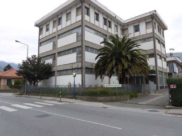 intera palazzina in vendita a Chiavari