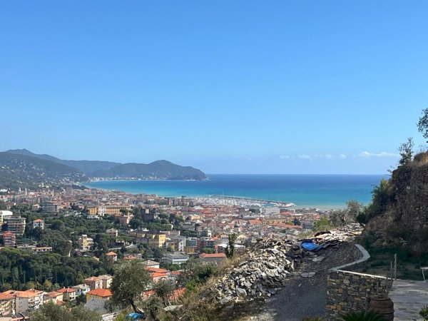 casa indipendente in vendita a Chiavari