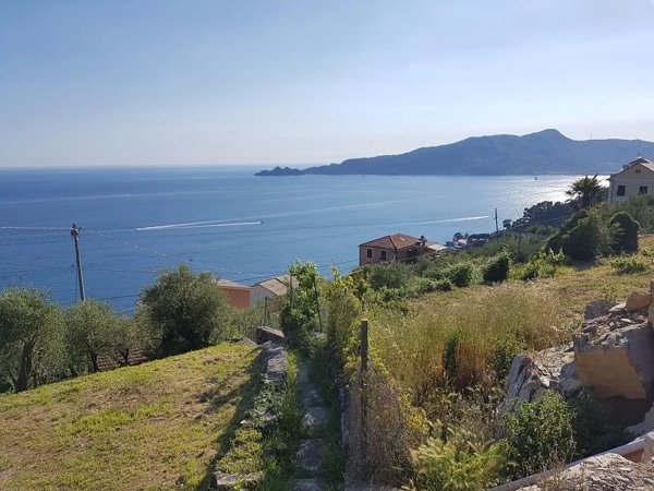 casa indipendente in vendita a Chiavari in zona Sant'Andrea di Rovereto