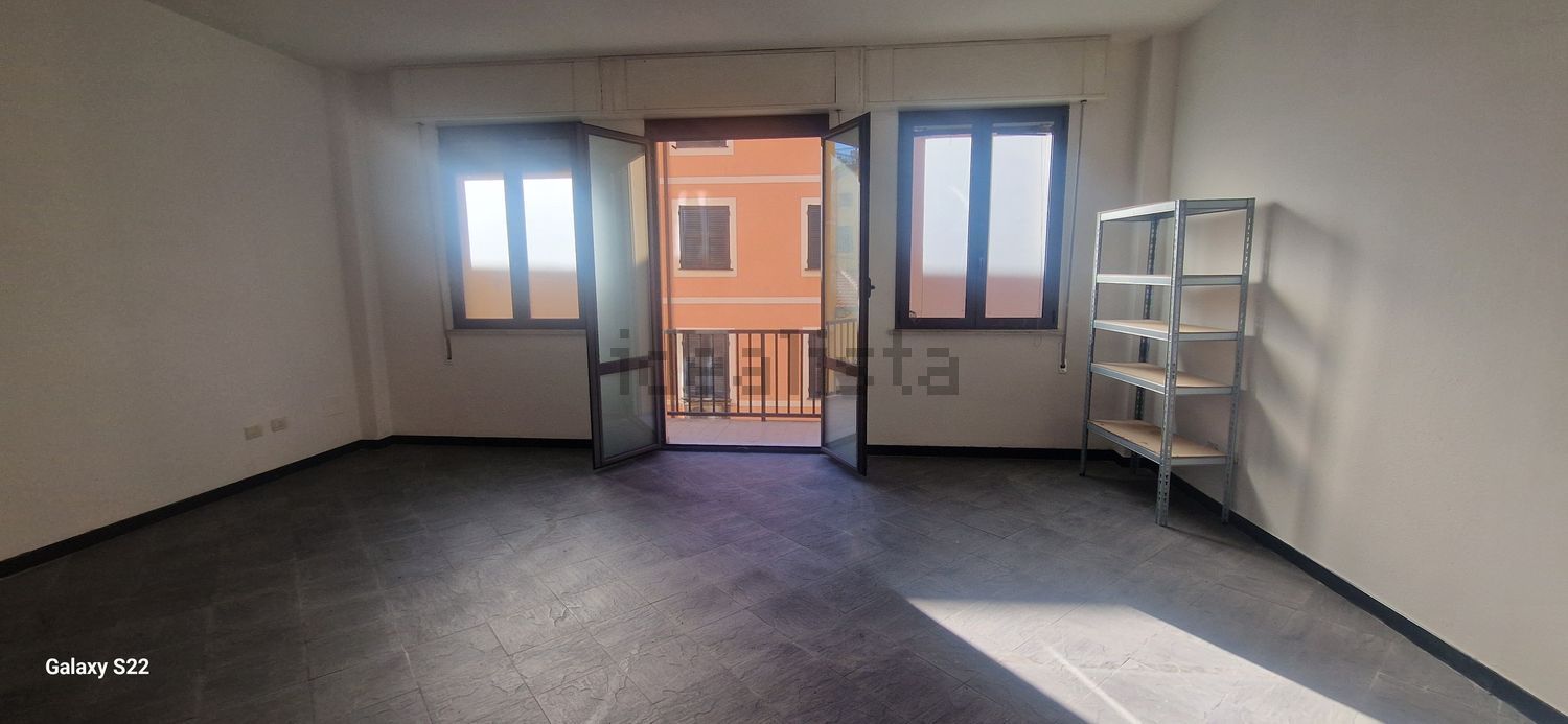 locale commerciale in vendita a Chiavari