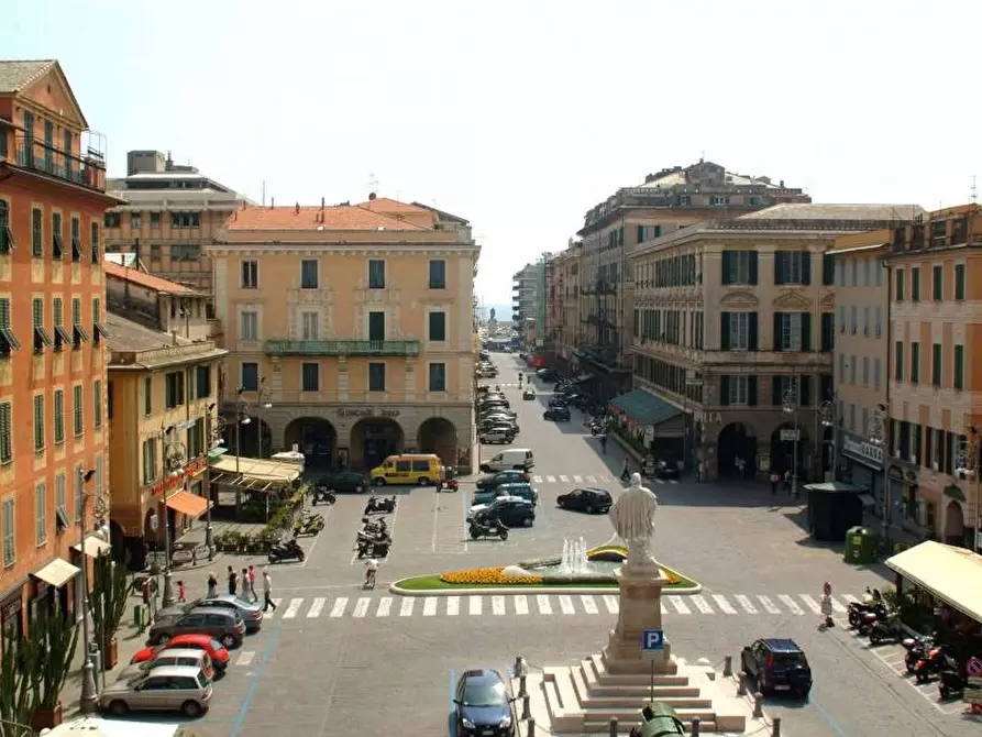 locale commerciale in vendita a Chiavari