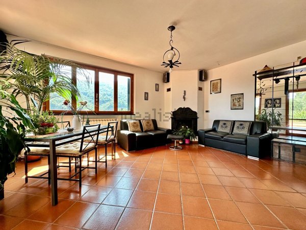 casa indipendente in vendita a Chiavari