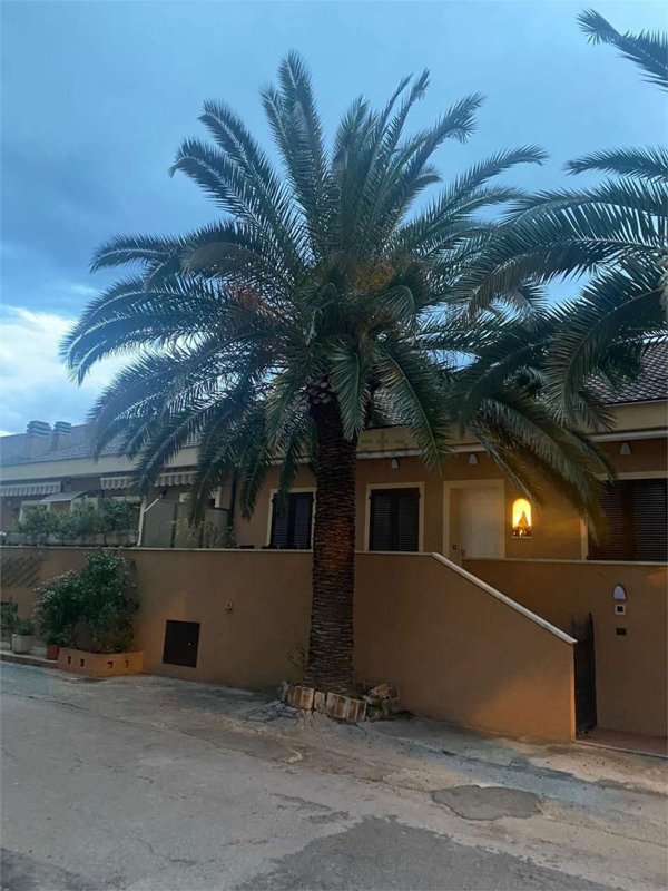 casa semindipendente in vendita a Chiavari