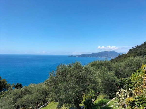 appartamento in vendita a Chiavari in zona Sant'Andrea di Rovereto