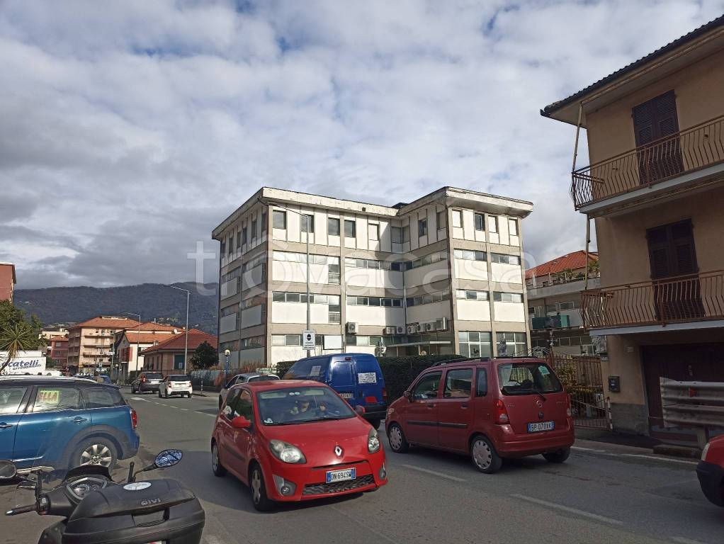 ufficio in vendita a Chiavari