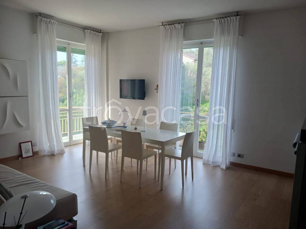 appartamento in vendita a Chiavari in zona Entella