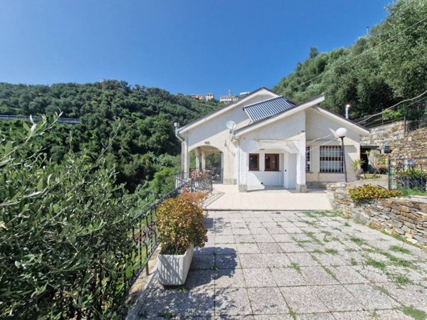 casa indipendente in vendita a Chiavari in zona Sant'Andrea di Rovereto