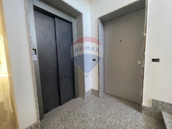 appartamento in vendita a Chiavari in zona Caperana