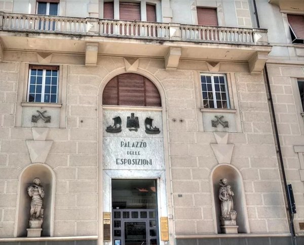 ufficio in vendita a Chiavari in zona Entella