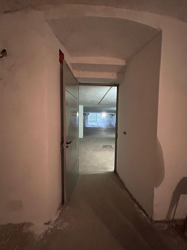 locale commerciale in vendita a Chiavari