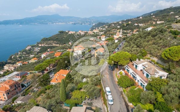 casa indipendente in vendita a Chiavari in zona Sant'Andrea di Rovereto