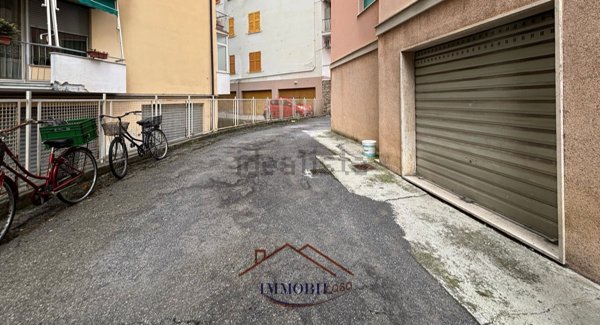 locale di sgombero in vendita a Chiavari
