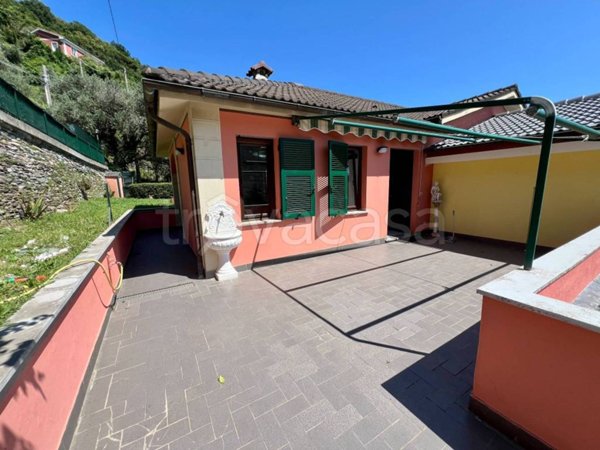 appartamento in vendita a Chiavari in zona Sanguineto